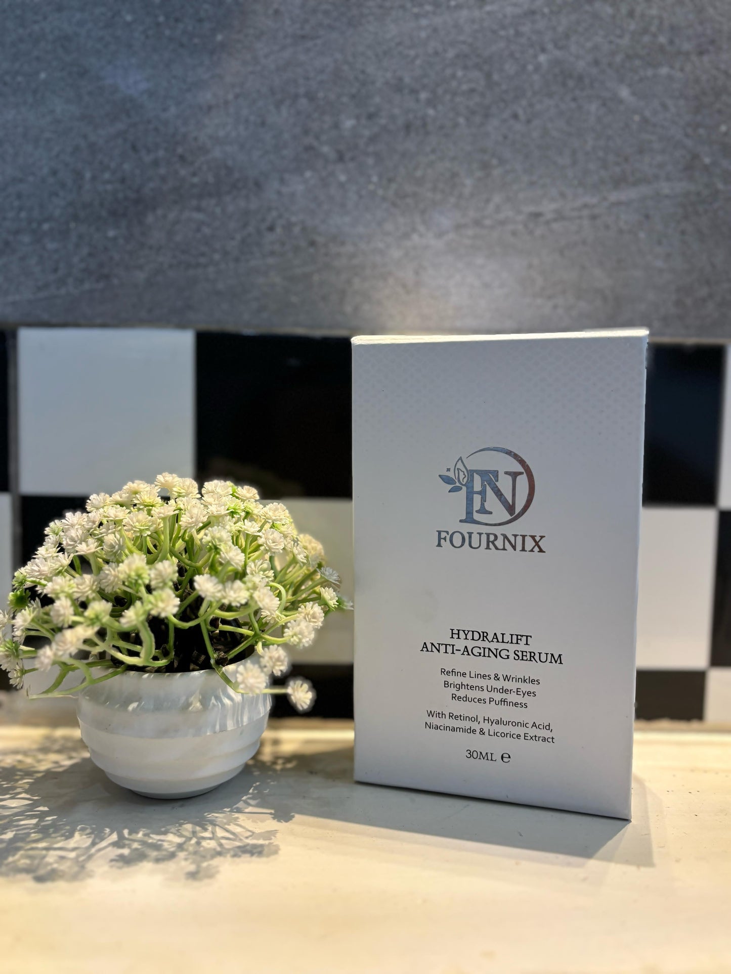 Fournix Retinol, Niacinamide & hyaluronic acid 3 in 1 sensitive skin face serum