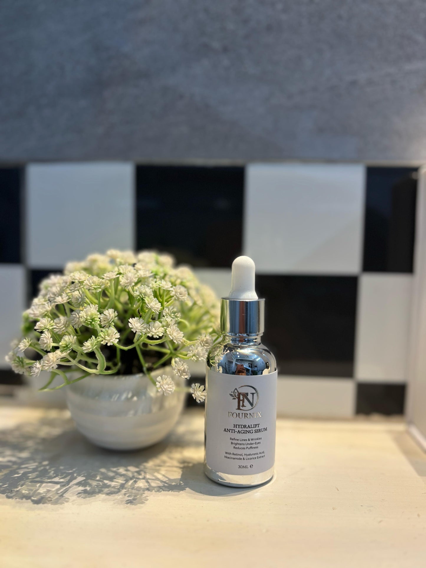 Fournix Retinol, Niacinamide & hyaluronic acid 3 in 1 sensitive skin face serum